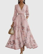 Feminine Pleated Maxi Dress, Elegant Style and Timeless Design