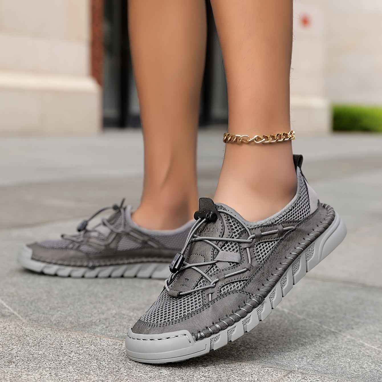 Lightweight Women’s Sneakers – Breathable Comfort for Everyday Wear